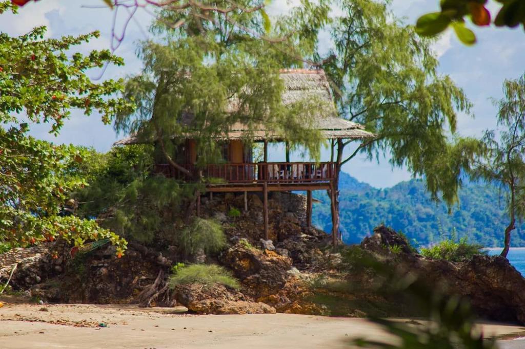 Kohjum Freedom Resort Koh Jum Zewnętrze zdjęcie