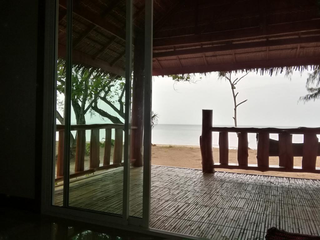 Kohjum Freedom Resort Koh Jum Zewnętrze zdjęcie