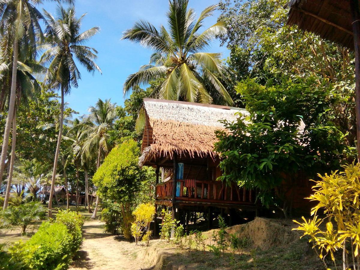 Kohjum Freedom Resort Koh Jum Zewnętrze zdjęcie