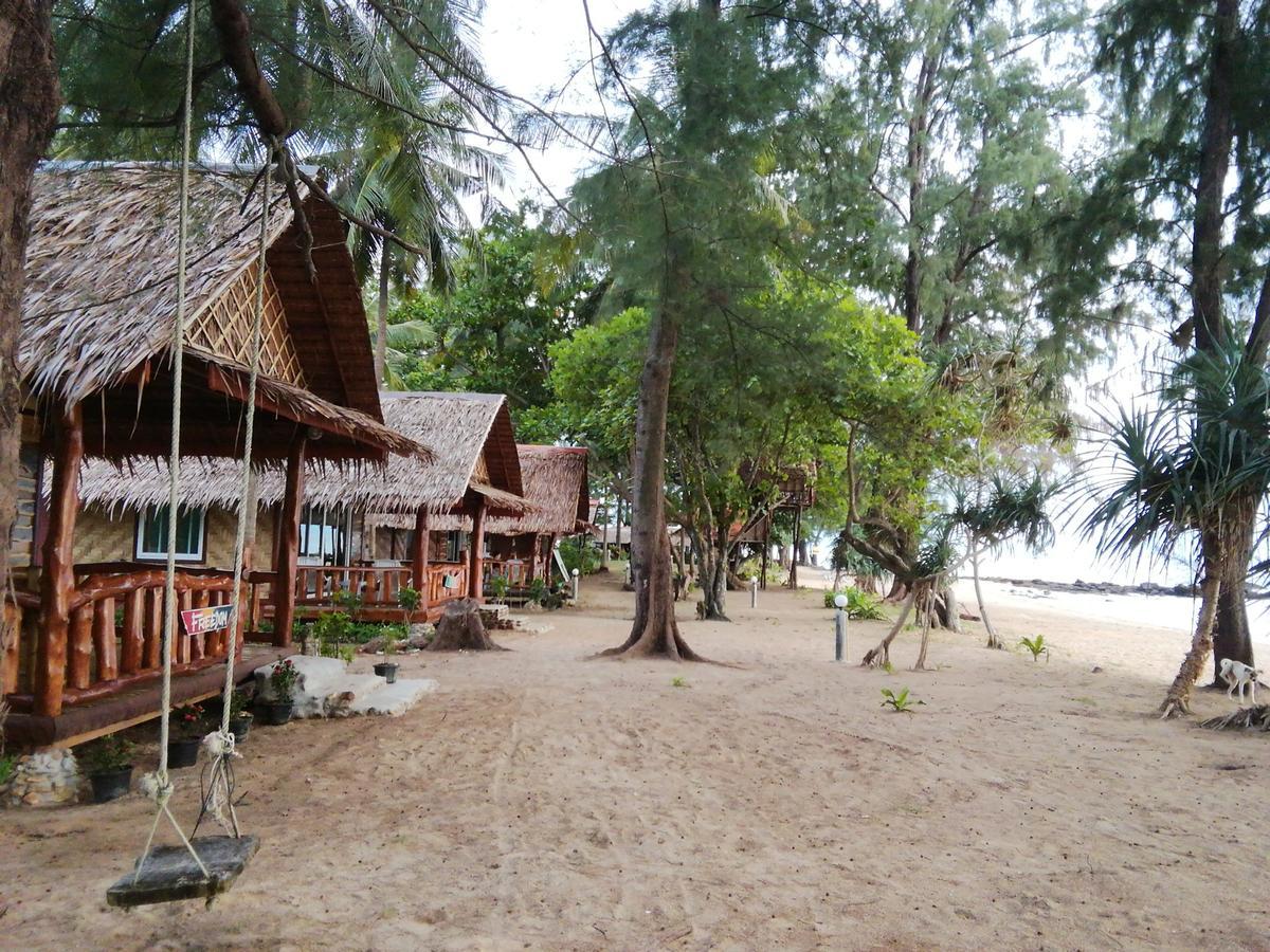 Kohjum Freedom Resort Koh Jum Zewnętrze zdjęcie