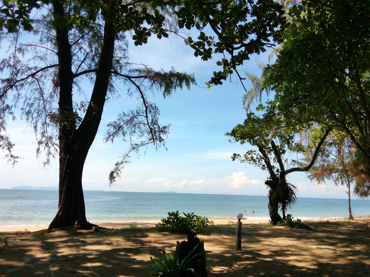 Kohjum Freedom Resort Koh Jum Zewnętrze zdjęcie