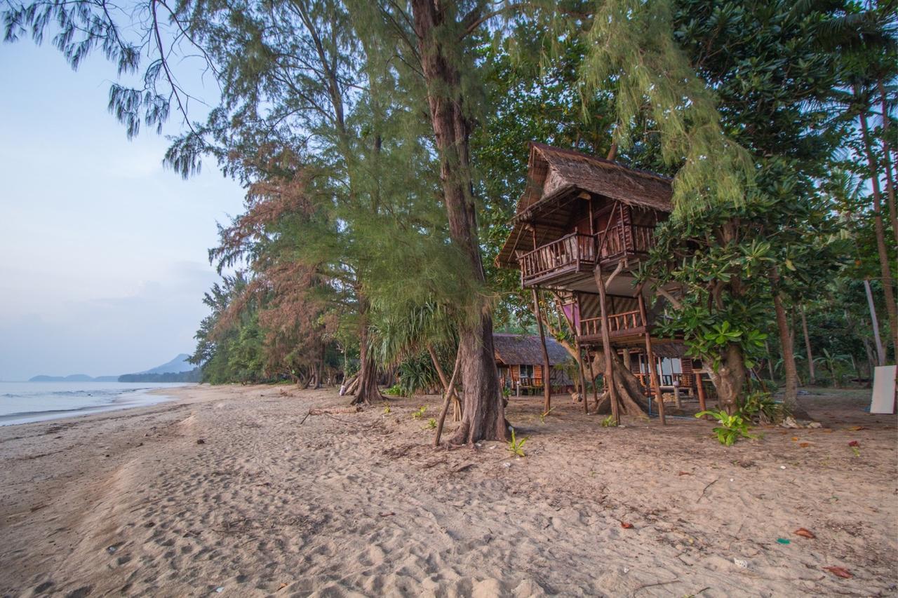 Kohjum Freedom Resort Koh Jum Zewnętrze zdjęcie