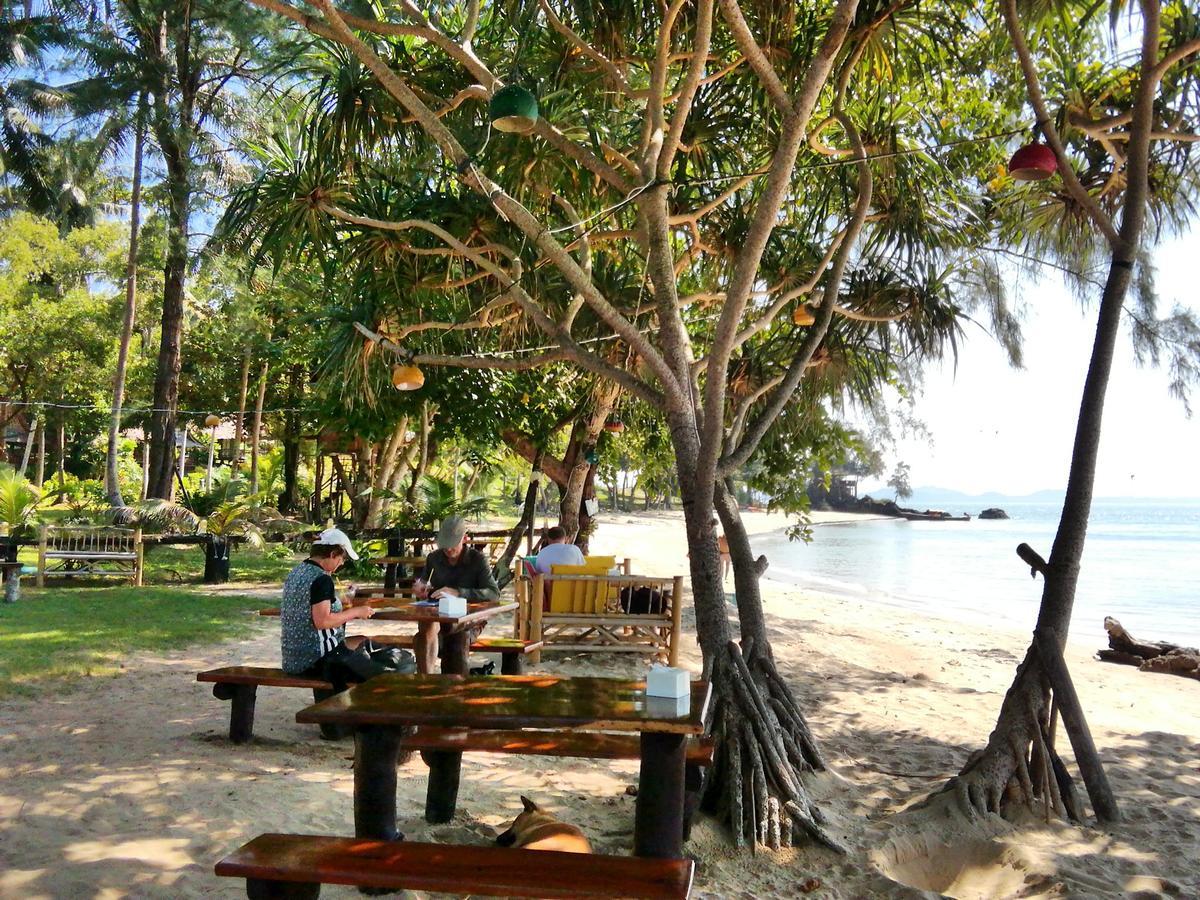 Kohjum Freedom Resort Koh Jum Zewnętrze zdjęcie